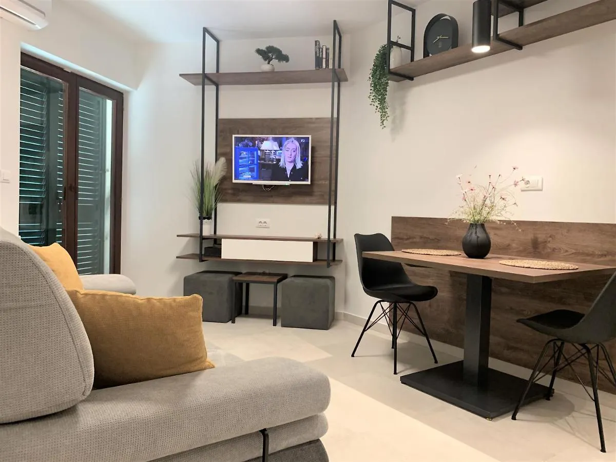 Villa Fani - Apartments In Trogir 0*,  Chorwacja