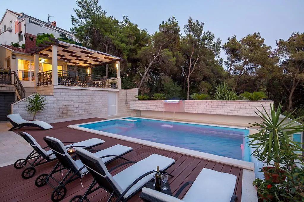 Villa Fani - Apartments In Trogir Chorwacja