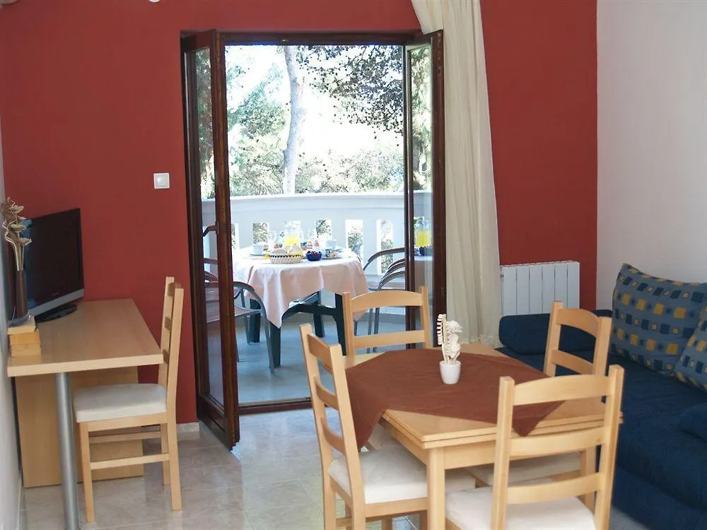 Villa Fani - Apartments In Trogir