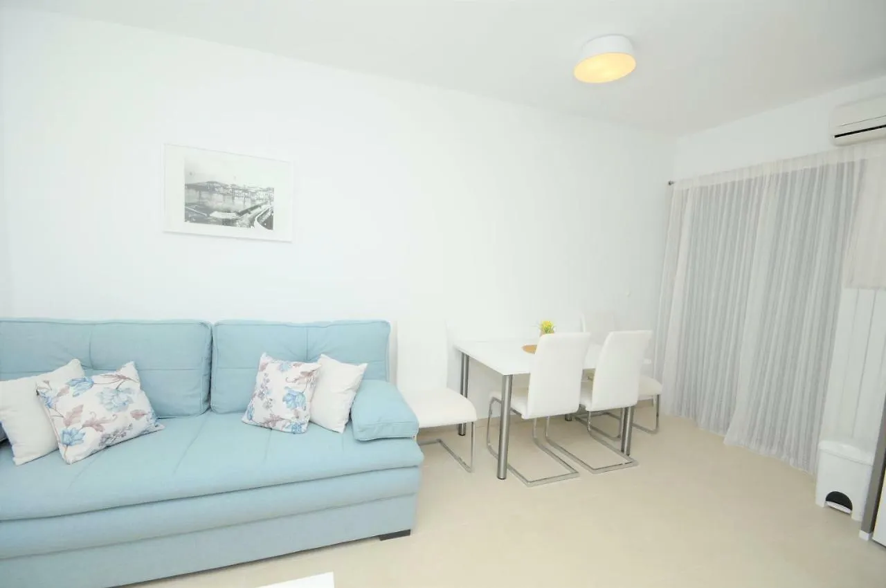 Villa Fani - Apartments In Trogir